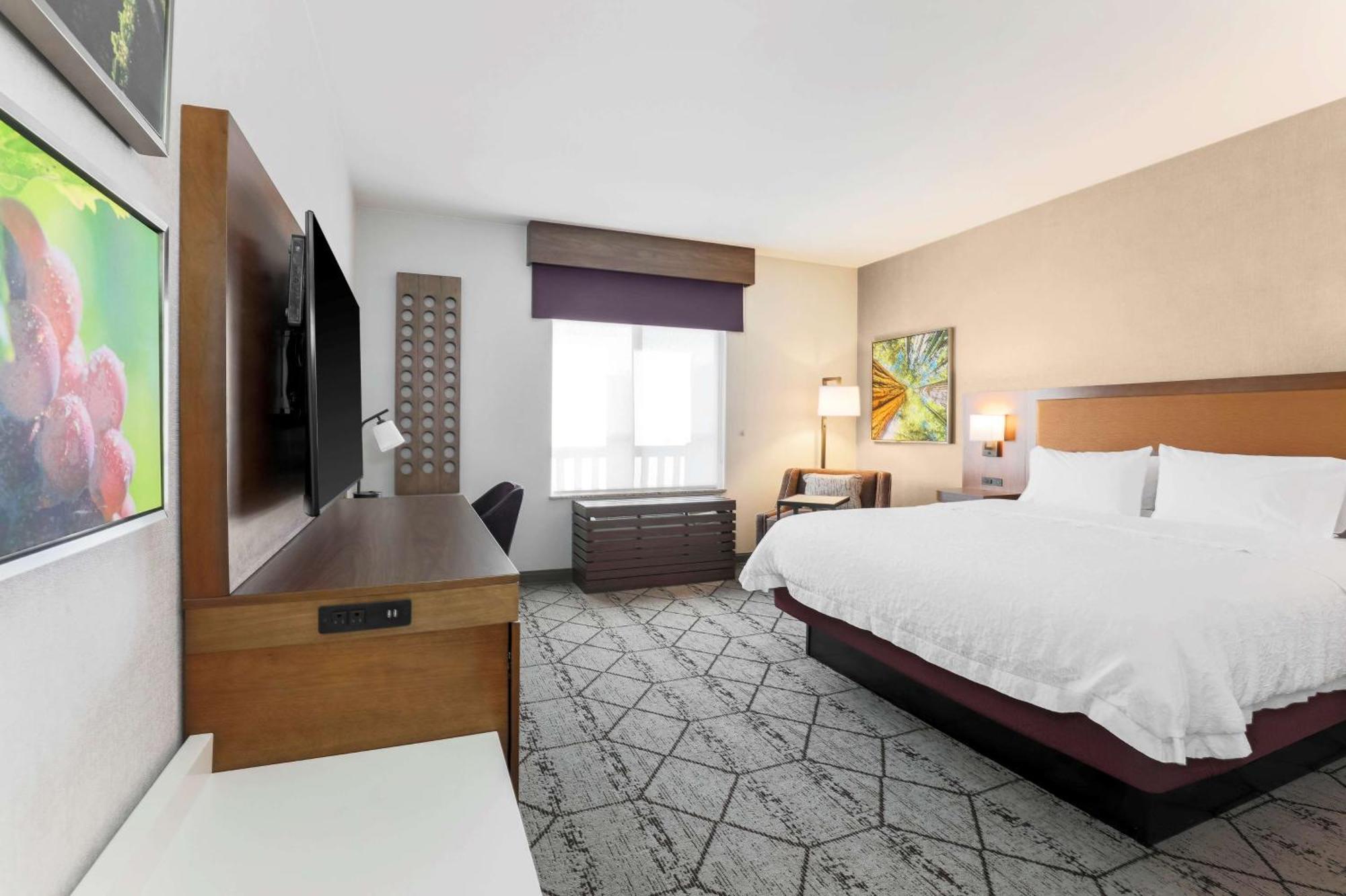 Hampton Inn & Suites Windsor-Sonoma Wine Country Экстерьер фото